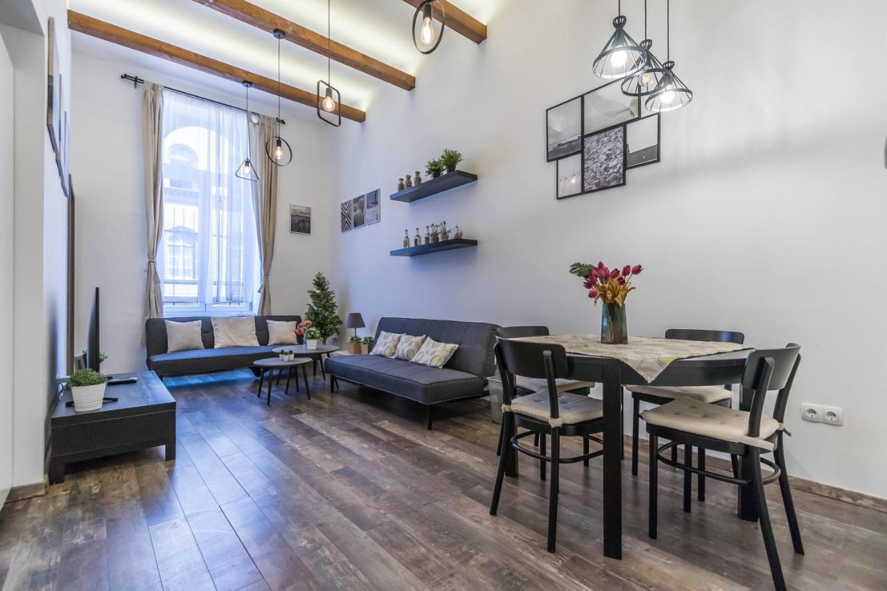 Katarina Apartment Blaha Square بودابست المظهر الخارجي الصورة